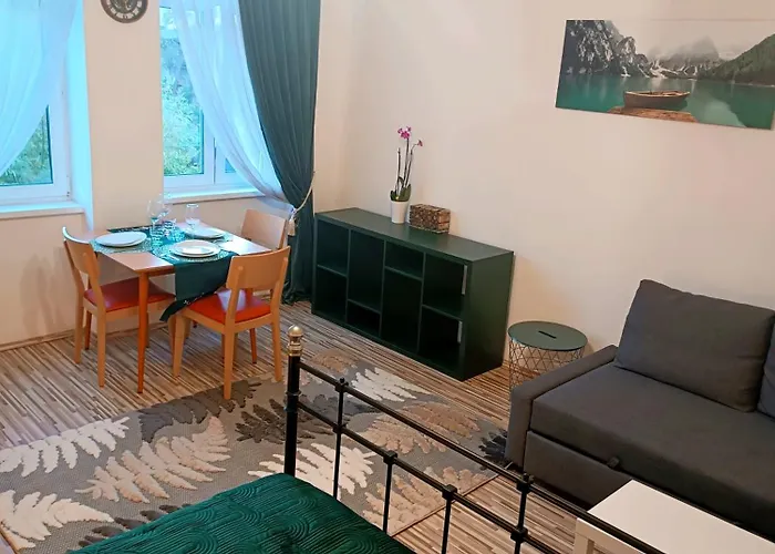 Family Center Of * 뮈르츠슐라크